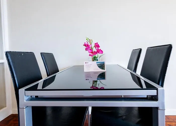 Guestready - Family-friendly Haven In דירה פונשל